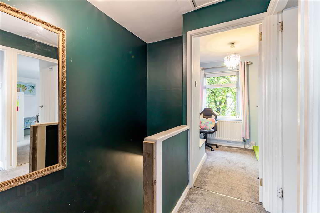 13 Limehurst Way 13 of 28