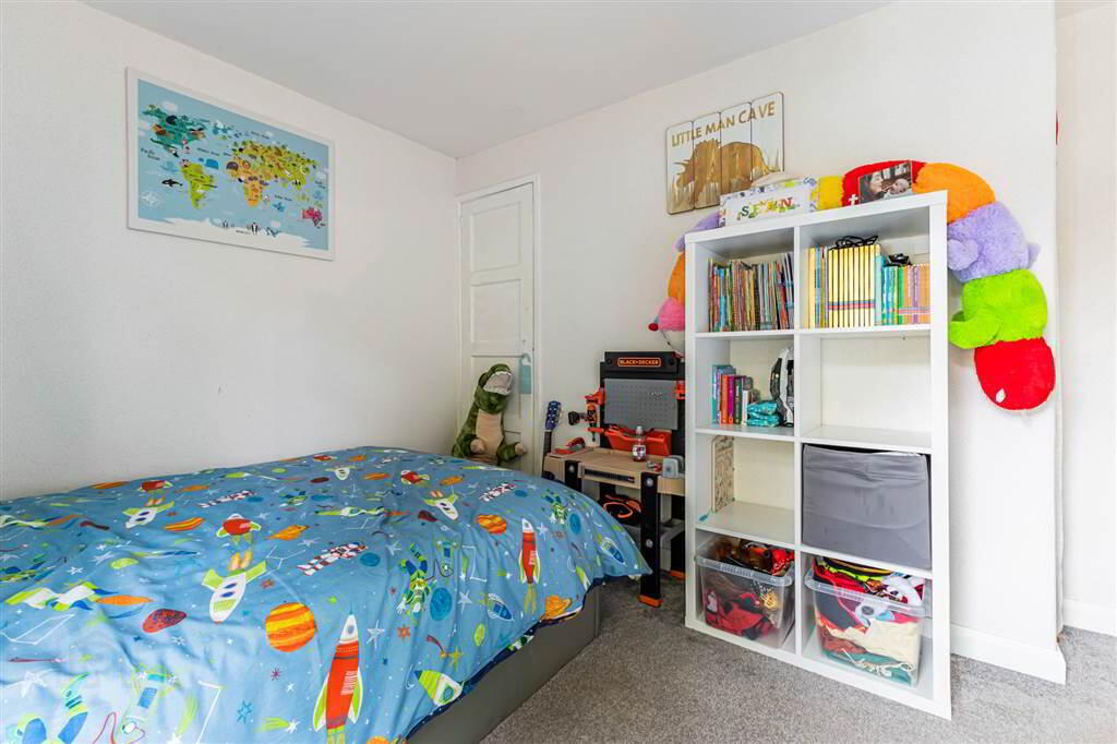 13 Limehurst Way 18 of 28