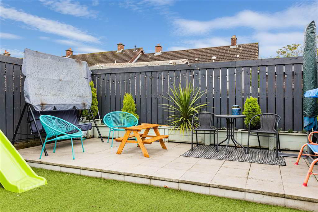 13 Limehurst Way 26 of 28