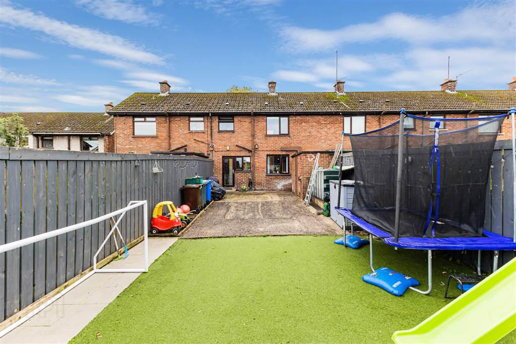 13 Limehurst Way 27 of 28