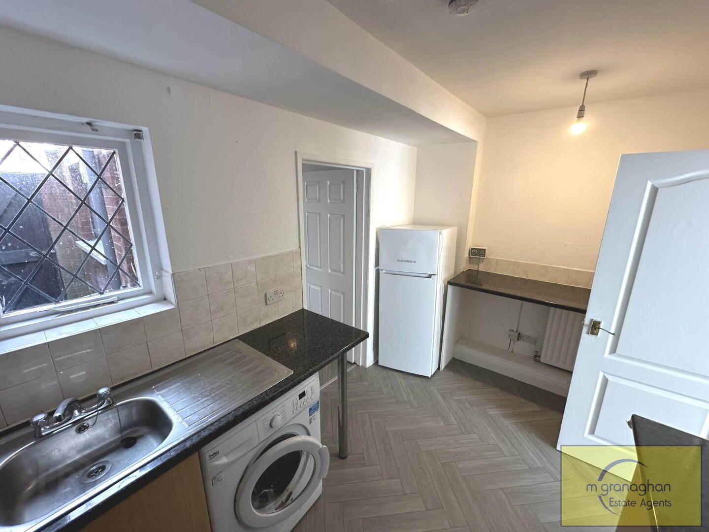 68 St James`s Road 8 of 17