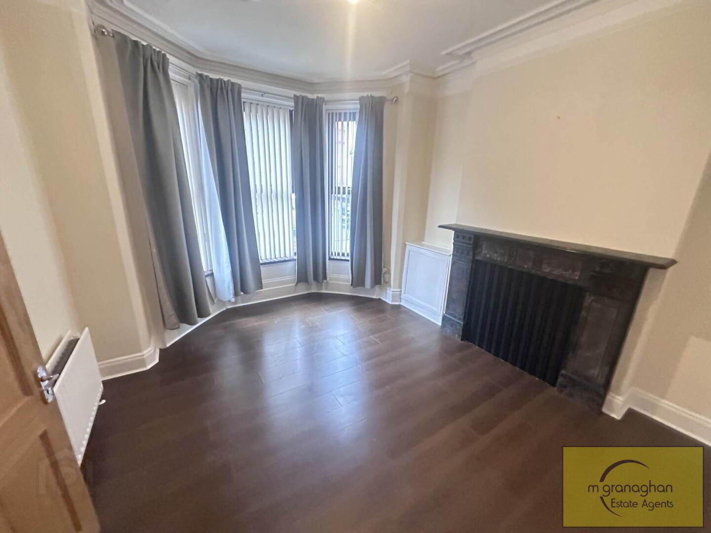 191 Cliftonpark Avenue 3 of 30