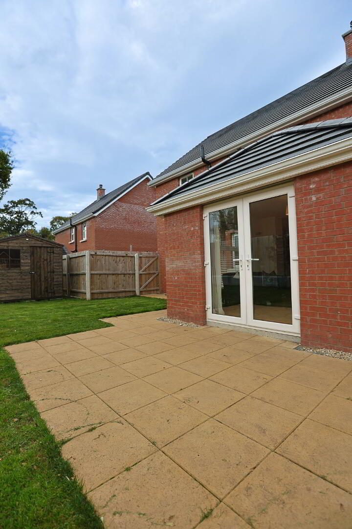 47 Woodville Elms 76 of 81