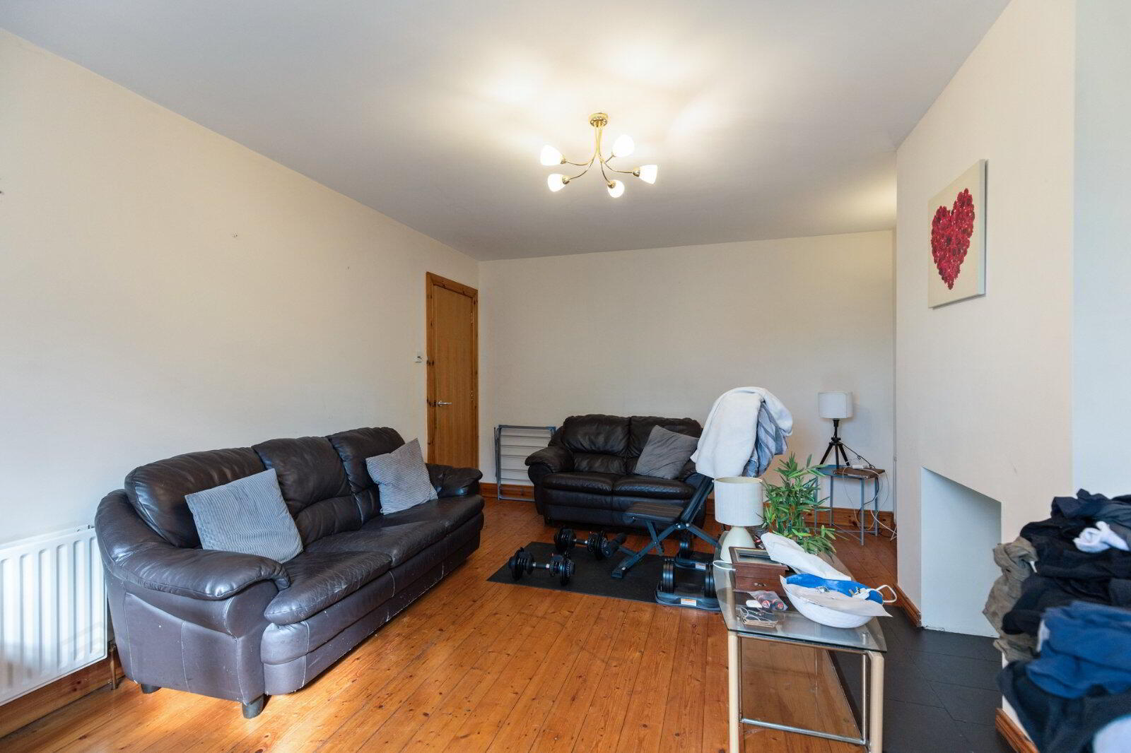 2 Oakleigh Park 3 of 16