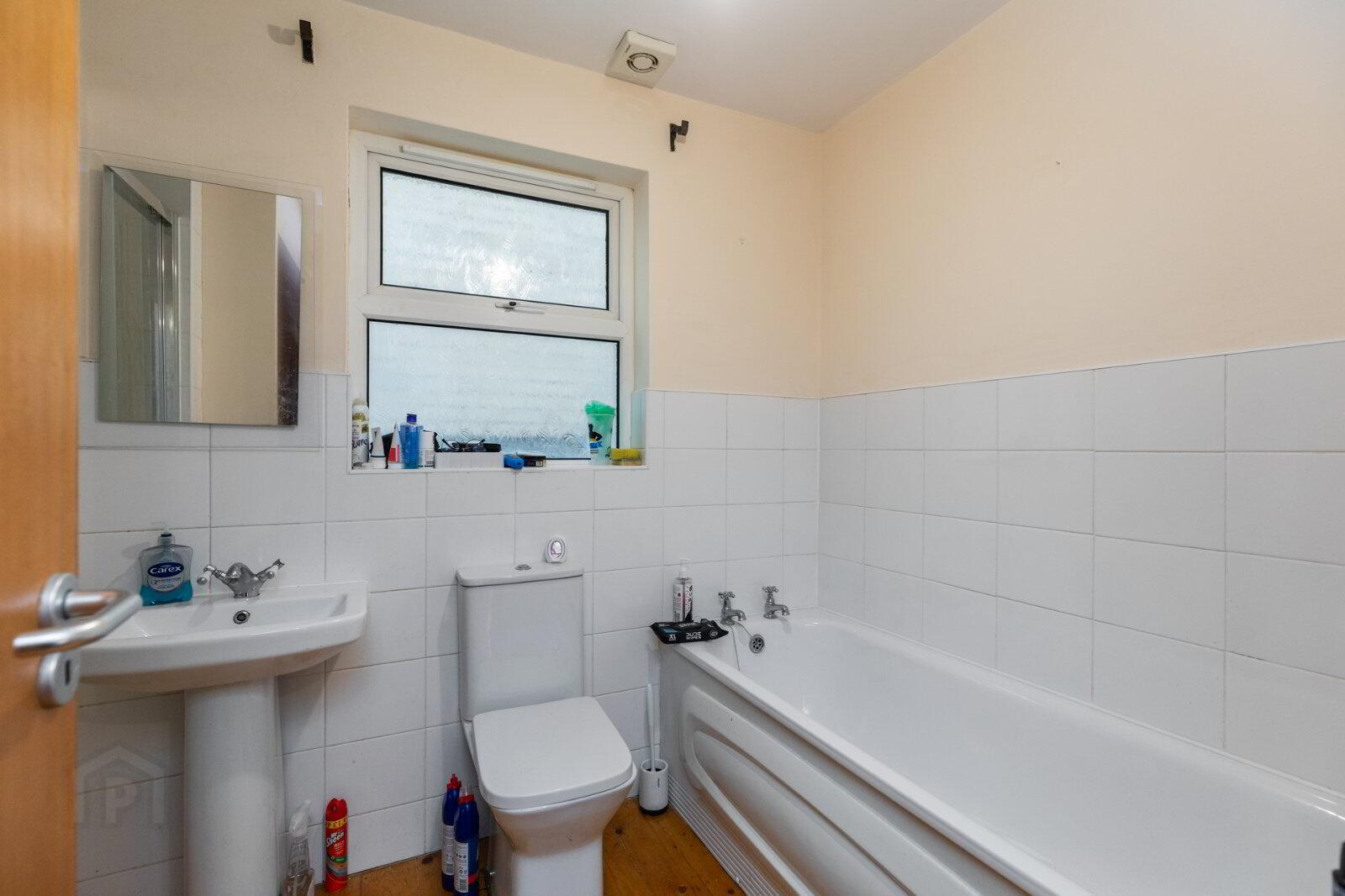 2 Oakleigh Park 13 of 16