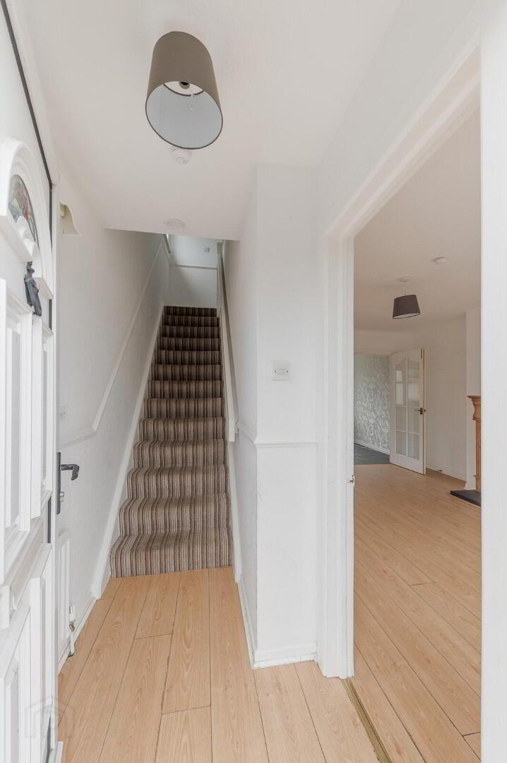 24a Primacy Road 3 of 17
