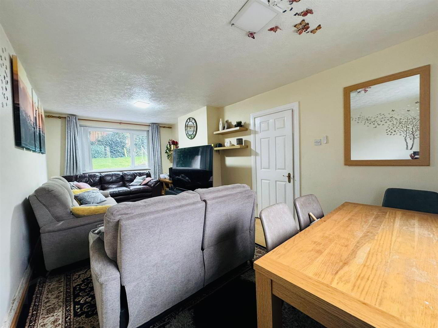 16 Farmley Crescent 4 of 10