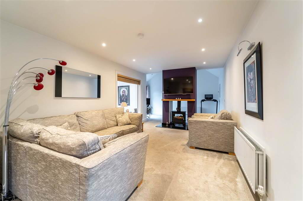 87 Rathmore Road 8 of 38