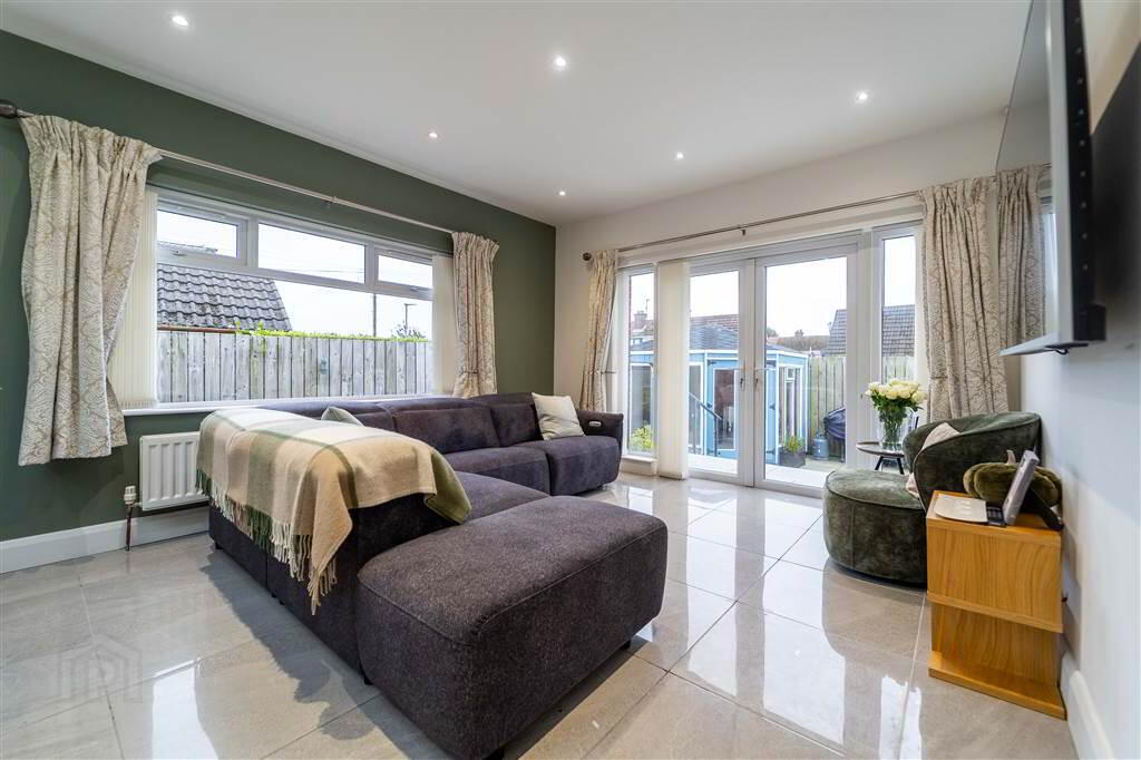 87 Rathmore Road 12 of 38