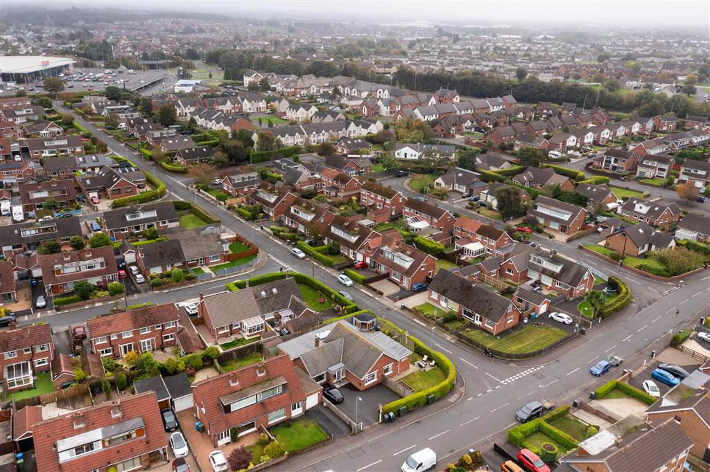 87 Rathmore Road 4 of 38