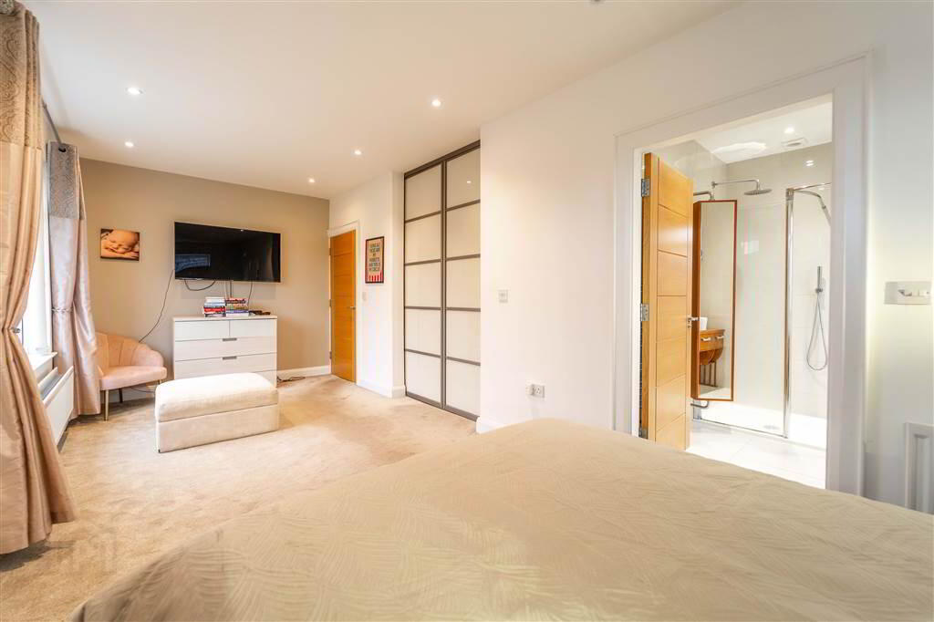 87 Rathmore Road 19 of 38