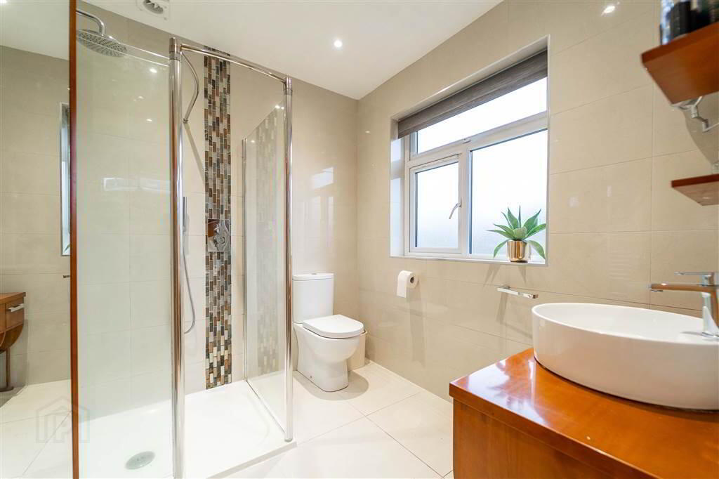 87 Rathmore Road 21 of 38