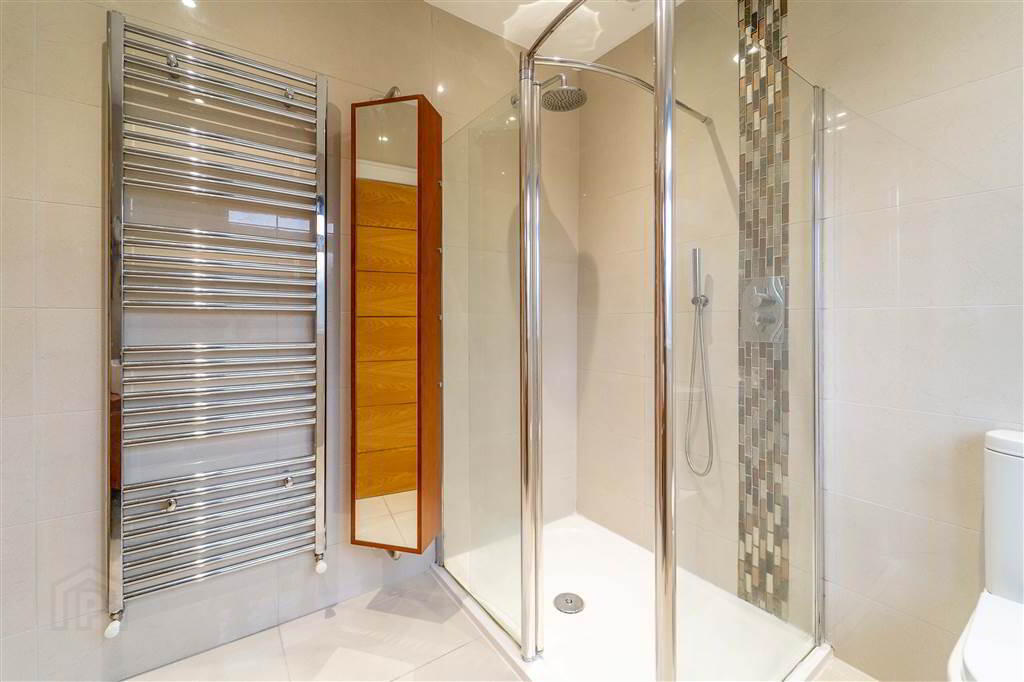 87 Rathmore Road 22 of 38
