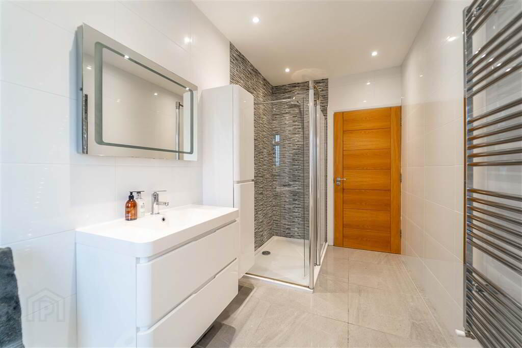 87 Rathmore Road 28 of 38
