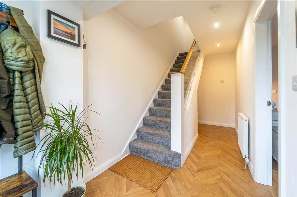 15 Chippendale Park 4 of 25