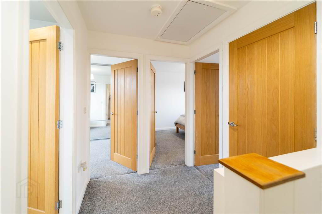 15 Chippendale Park 10 of 25