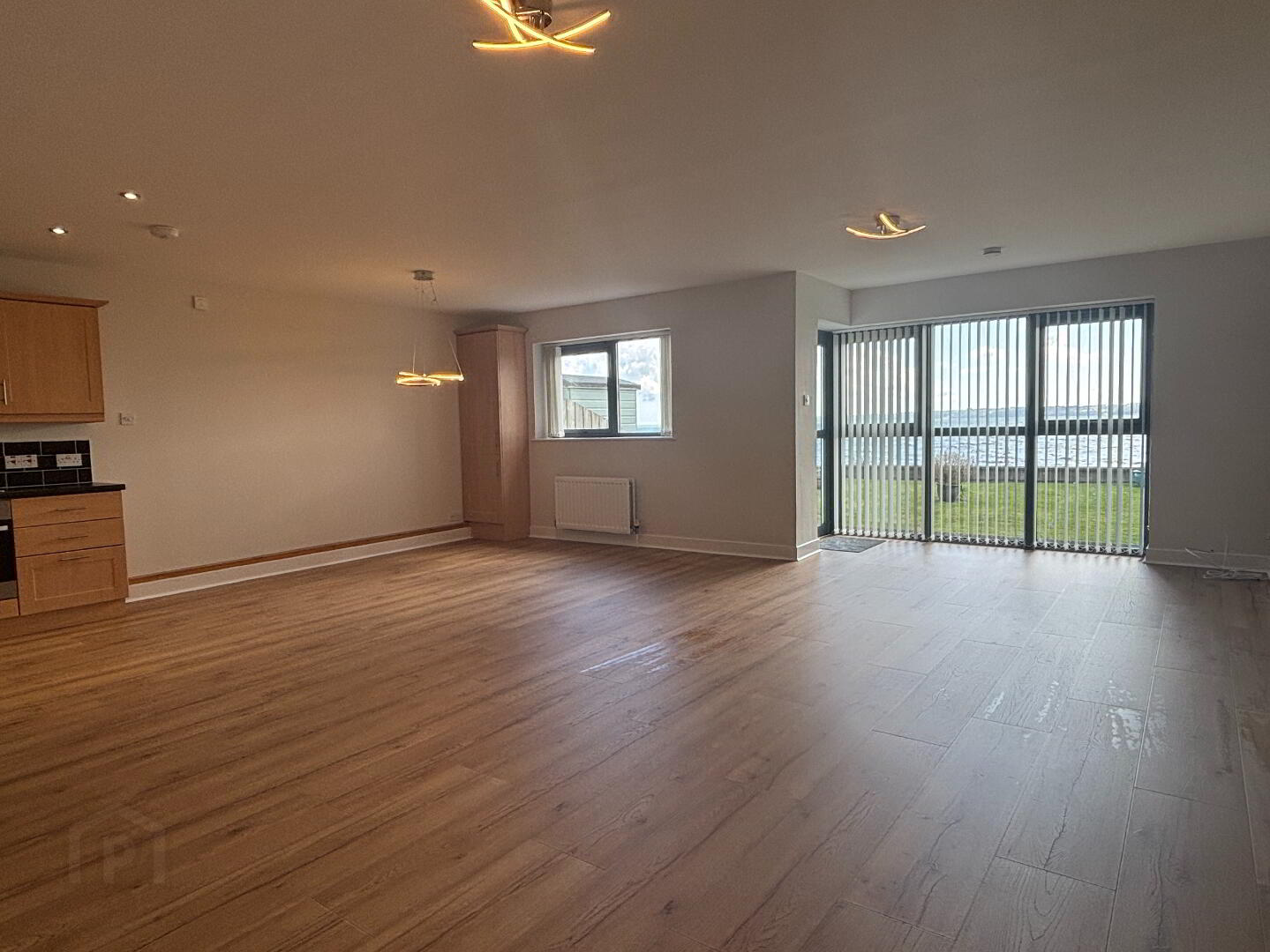6 Marine Sands, 82 Belfast Road 4 of 10