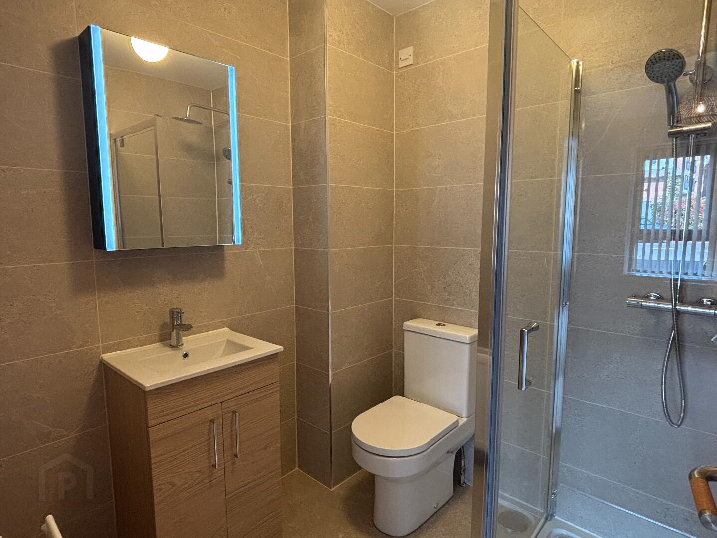 6 Marine Sands, 82 Belfast Road 6 of 10