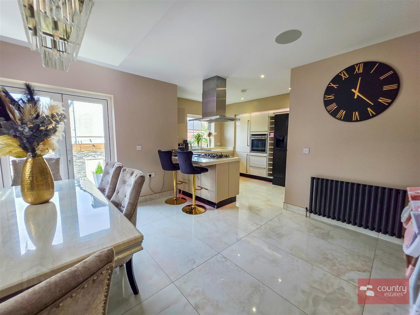 99 Blackrock Square 13 of 63