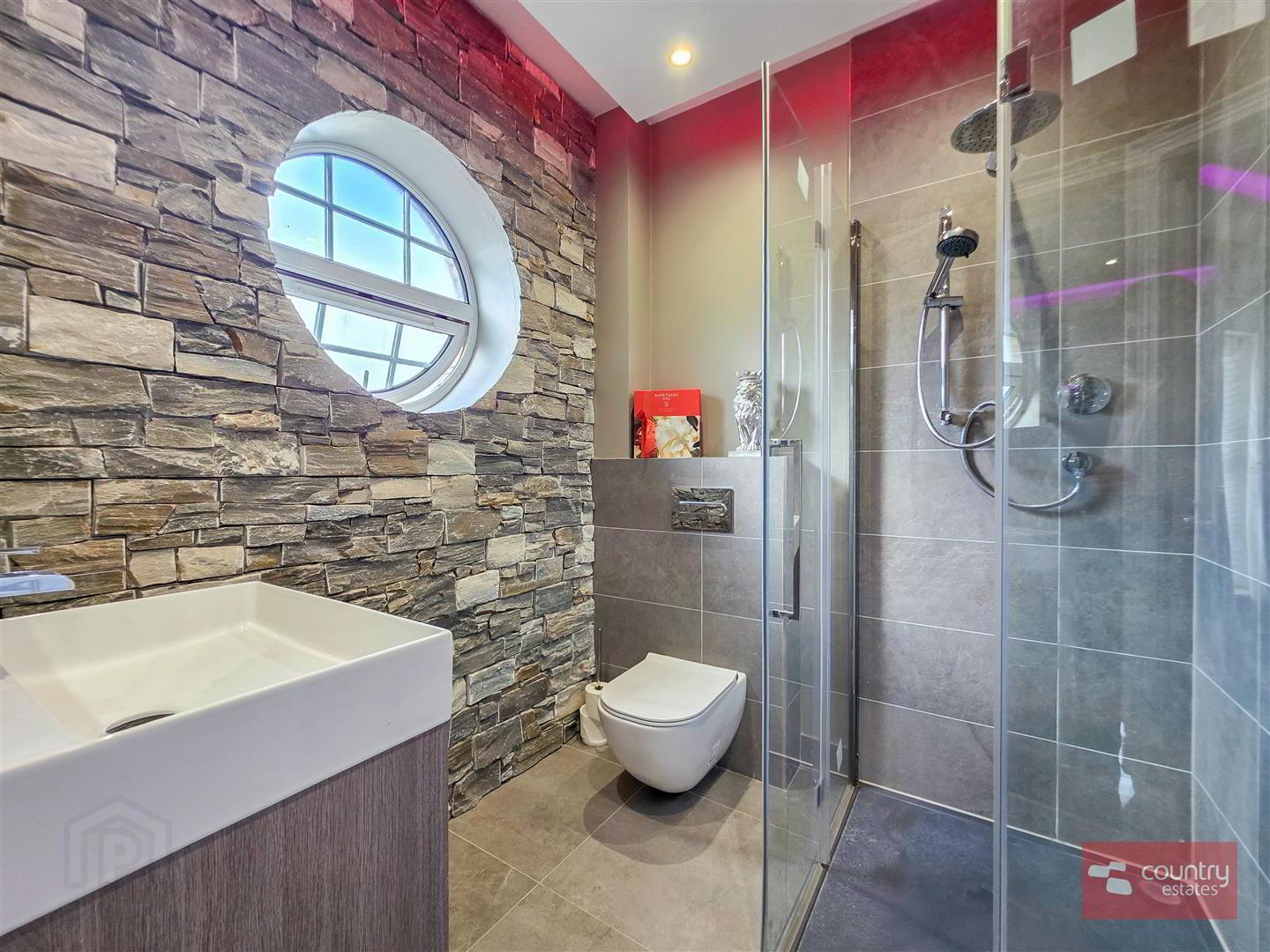 99 Blackrock Square 33 of 63