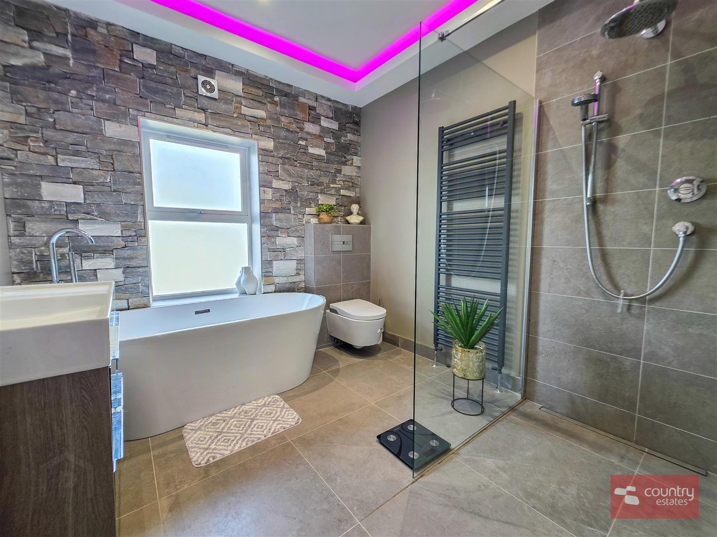 99 Blackrock Square 38 of 63
