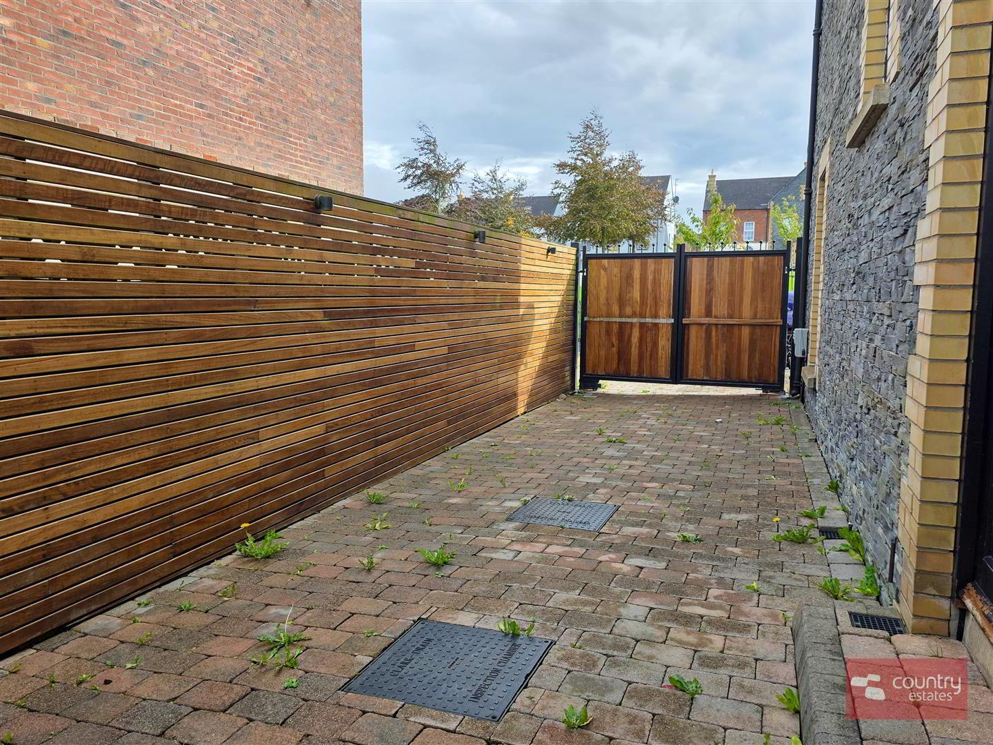 99 Blackrock Square 62 of 63