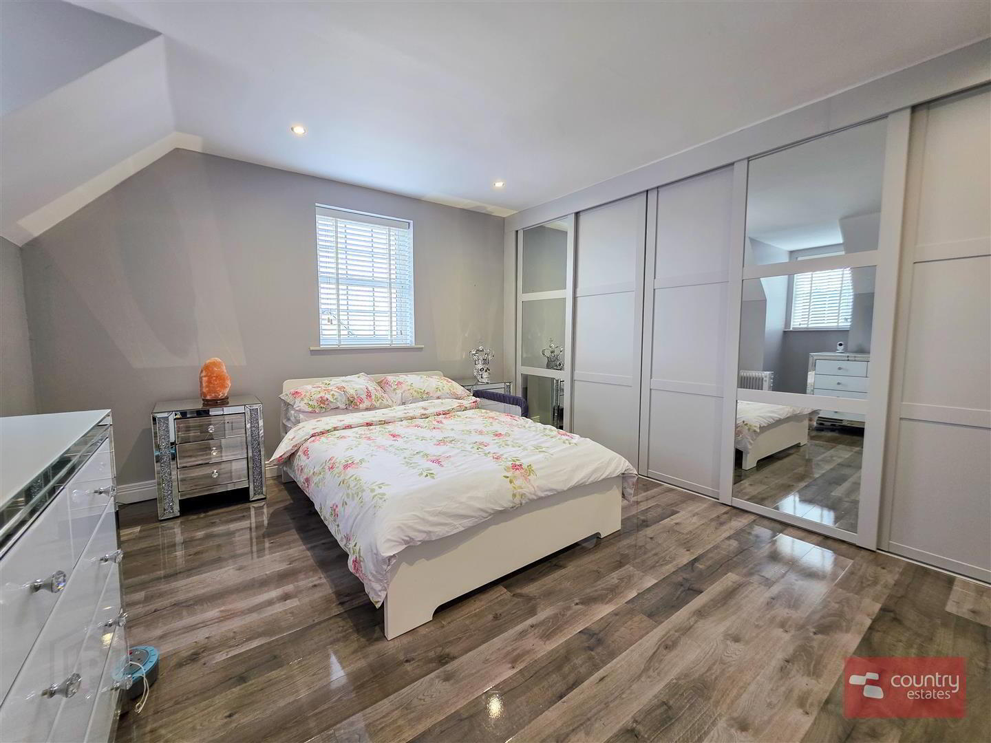 99 Blackrock Square 44 of 63