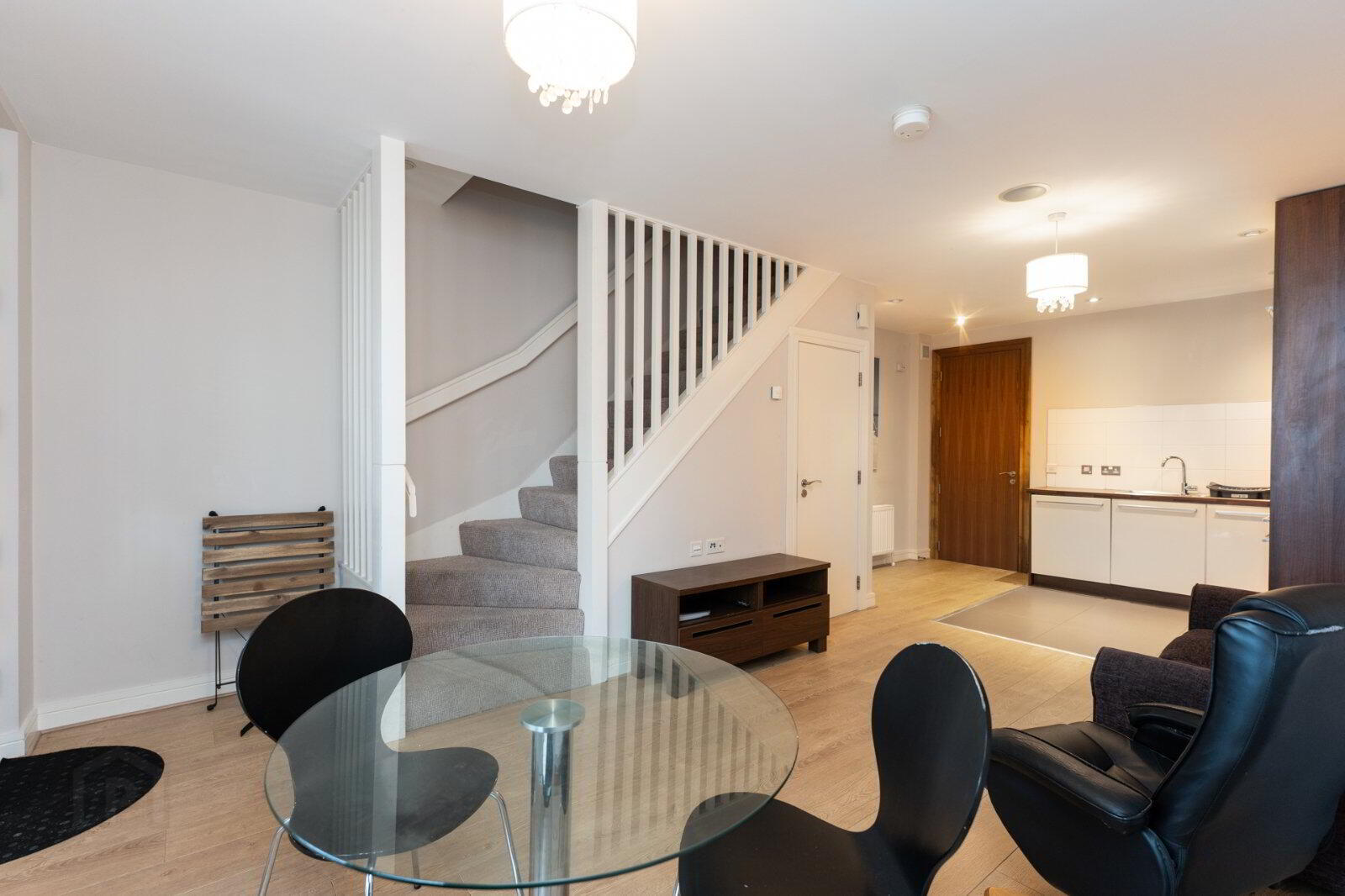 Apartment 11.01 The Arc 2l Queens Road 4 of 8
