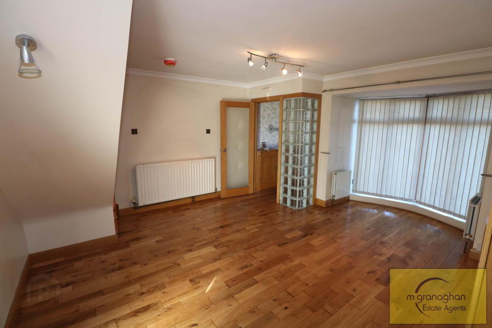 18 Lagmore Grove 2 of 14