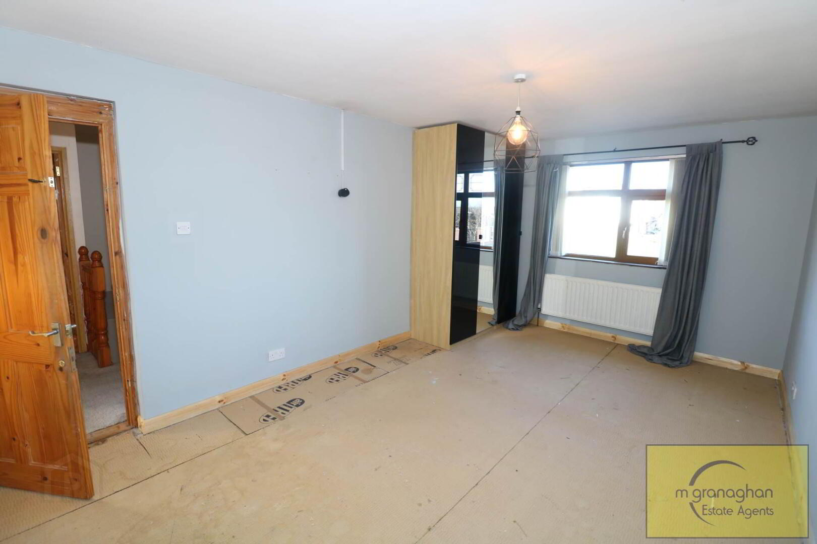 18 Lagmore Grove 9 of 14