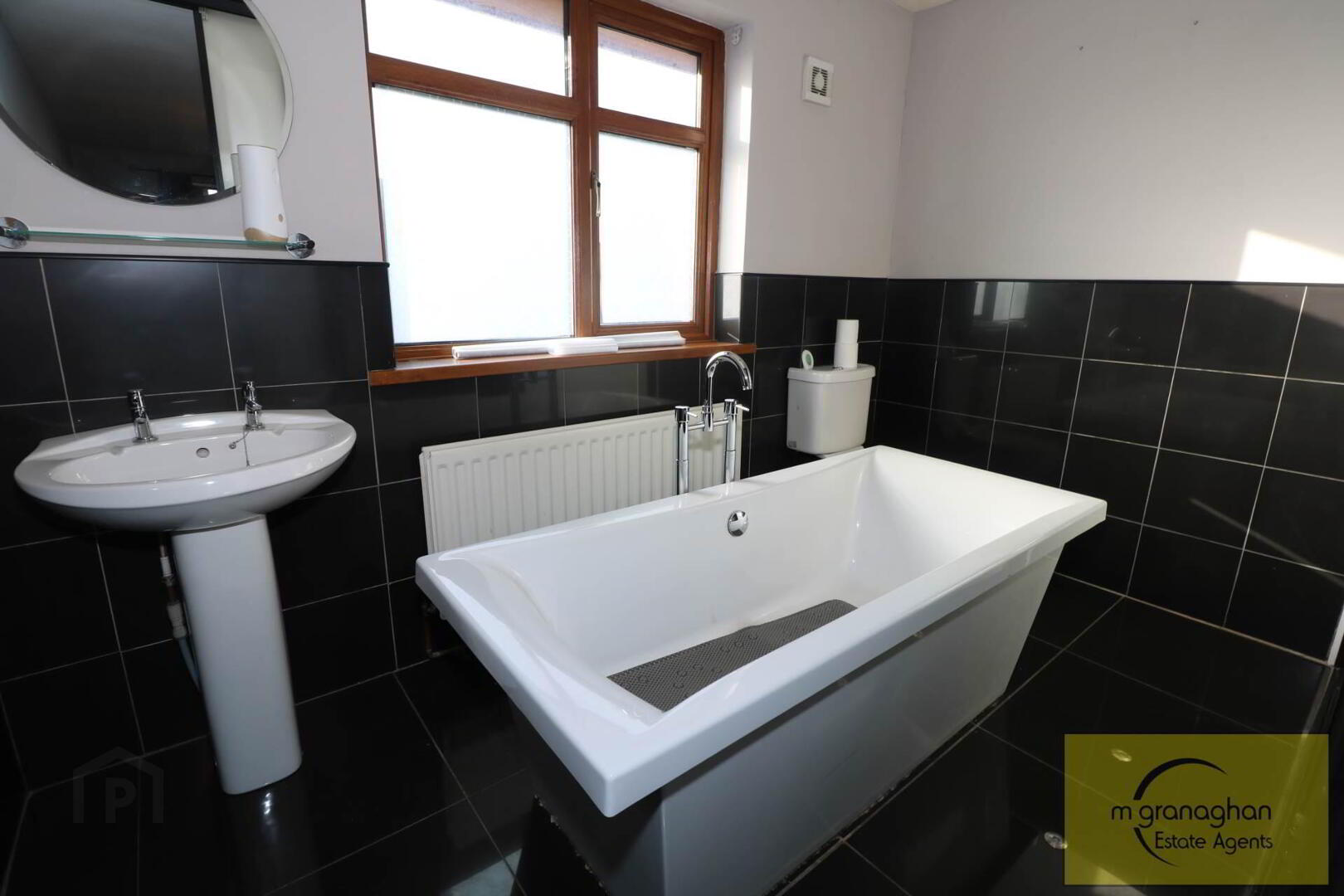 18 Lagmore Grove 10 of 14