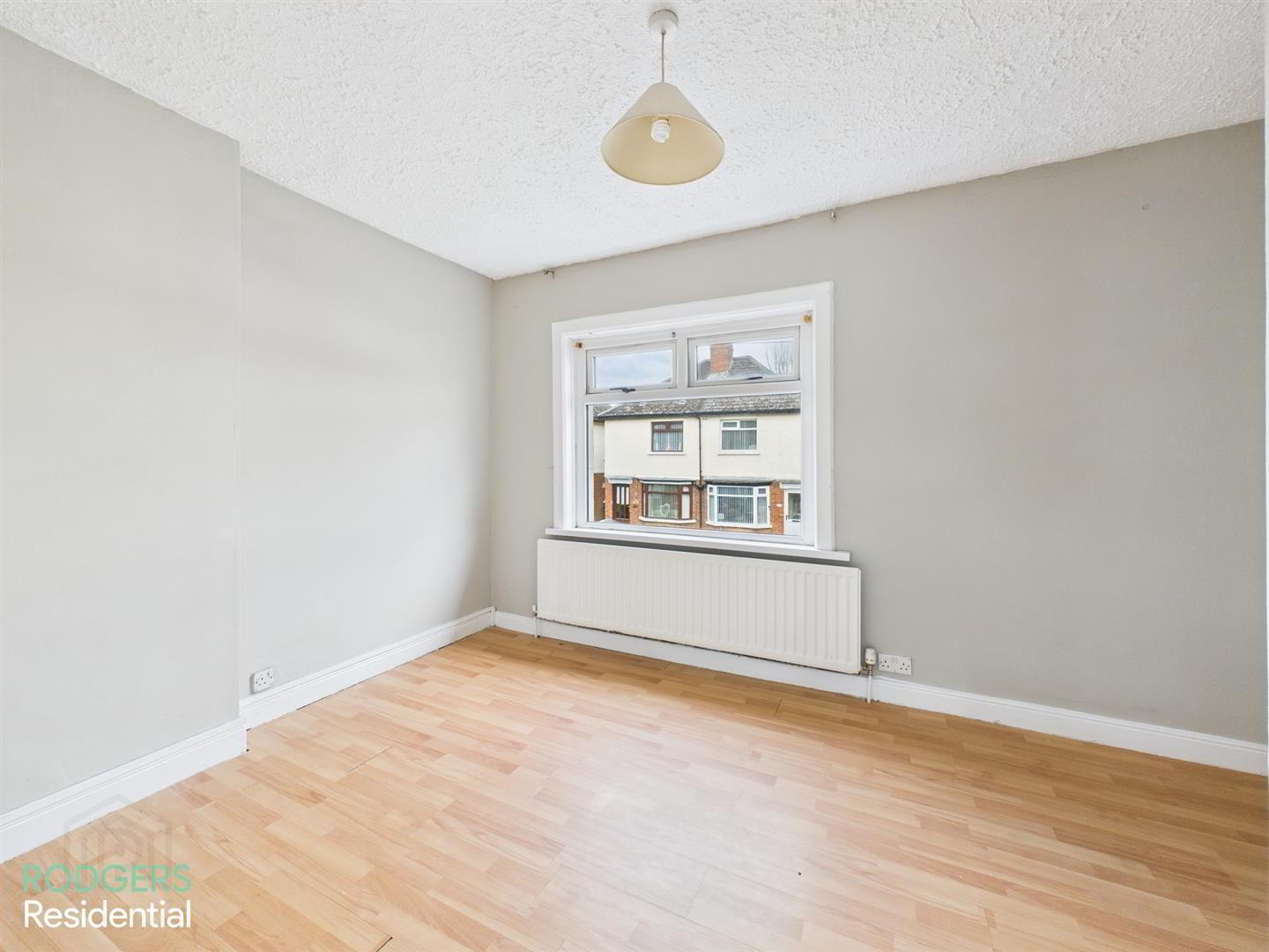 64 Rutherglen Street 6 of 9