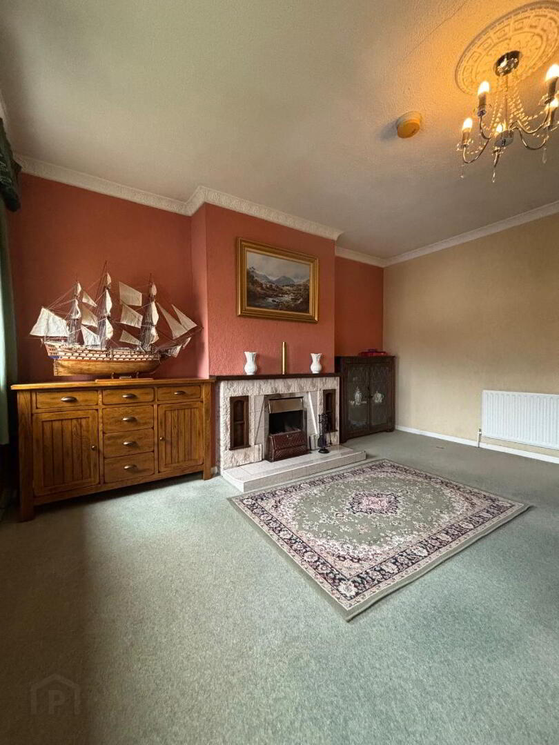 42 Dukes Grove 11 of 25