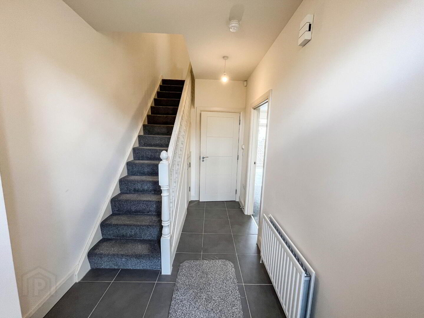 16 Alder Way 2 of 13