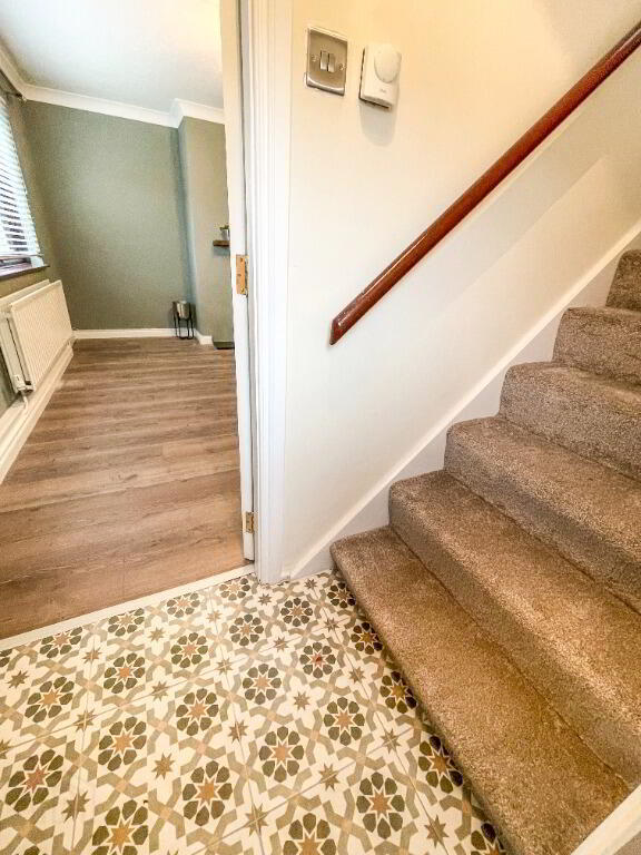 76 Hillview Avenue 3 of 17