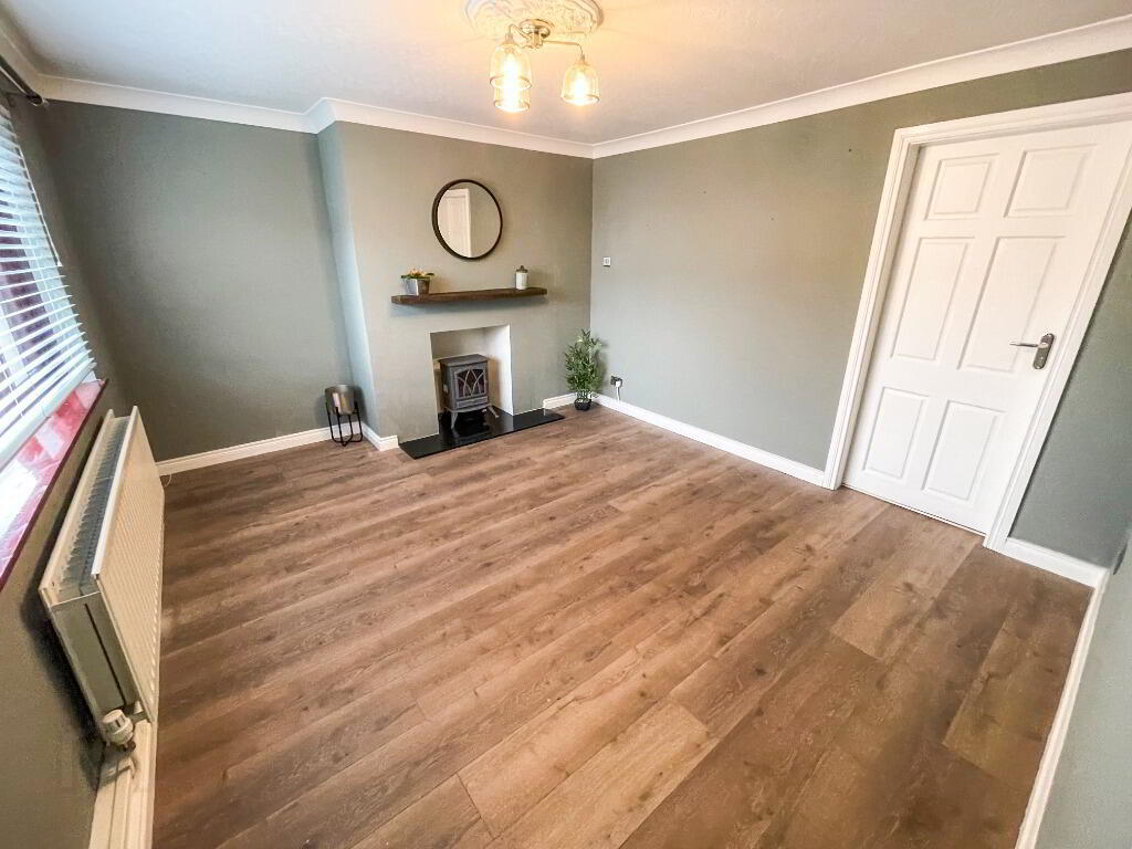 76 Hillview Avenue 4 of 17