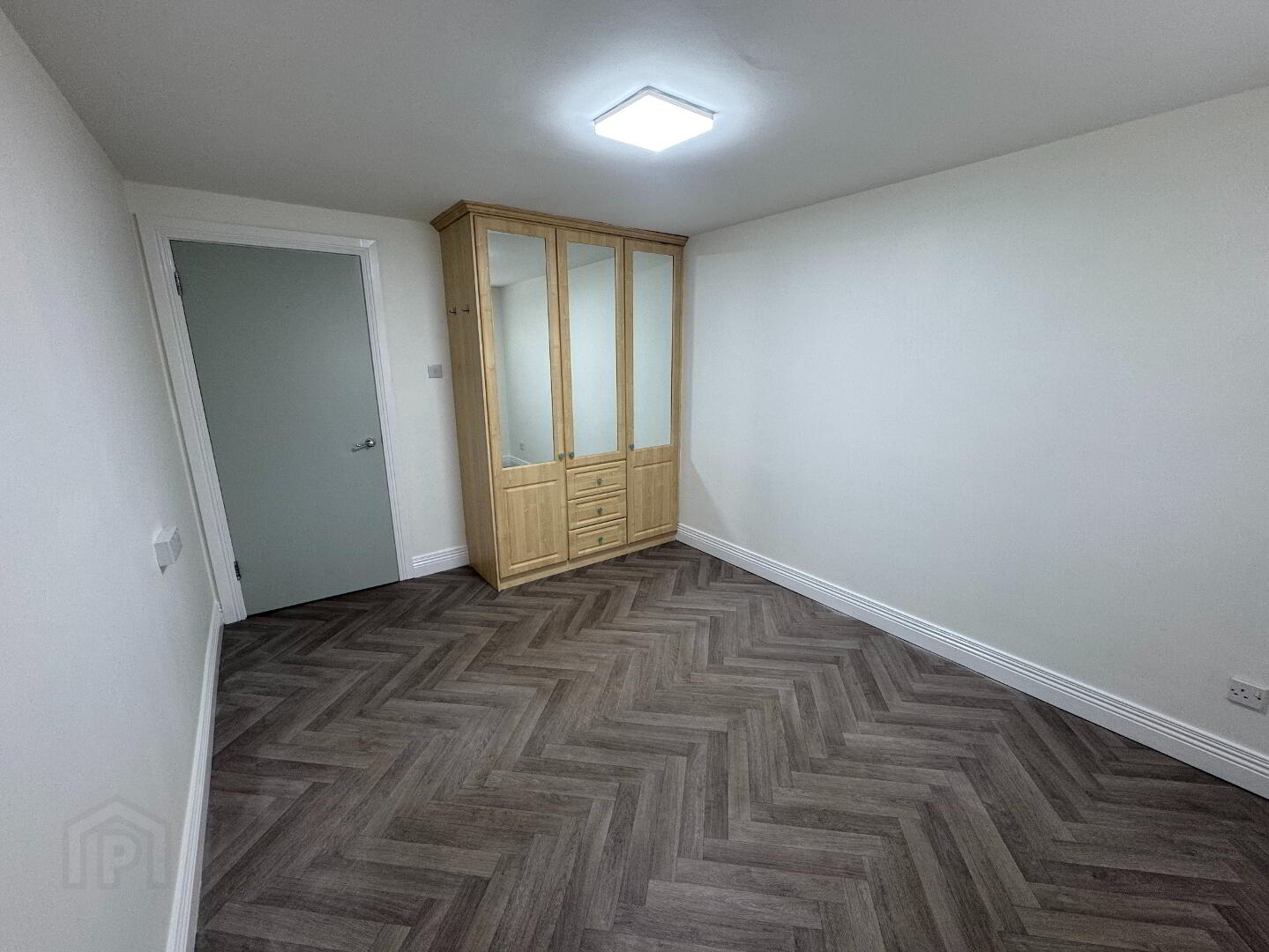26 Oakfield Mews 16 of 16