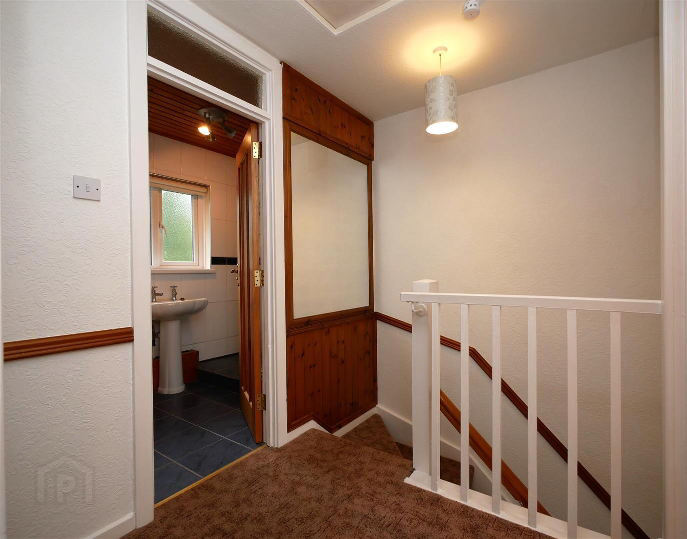 28 Minnowburn Drive 9 of 19