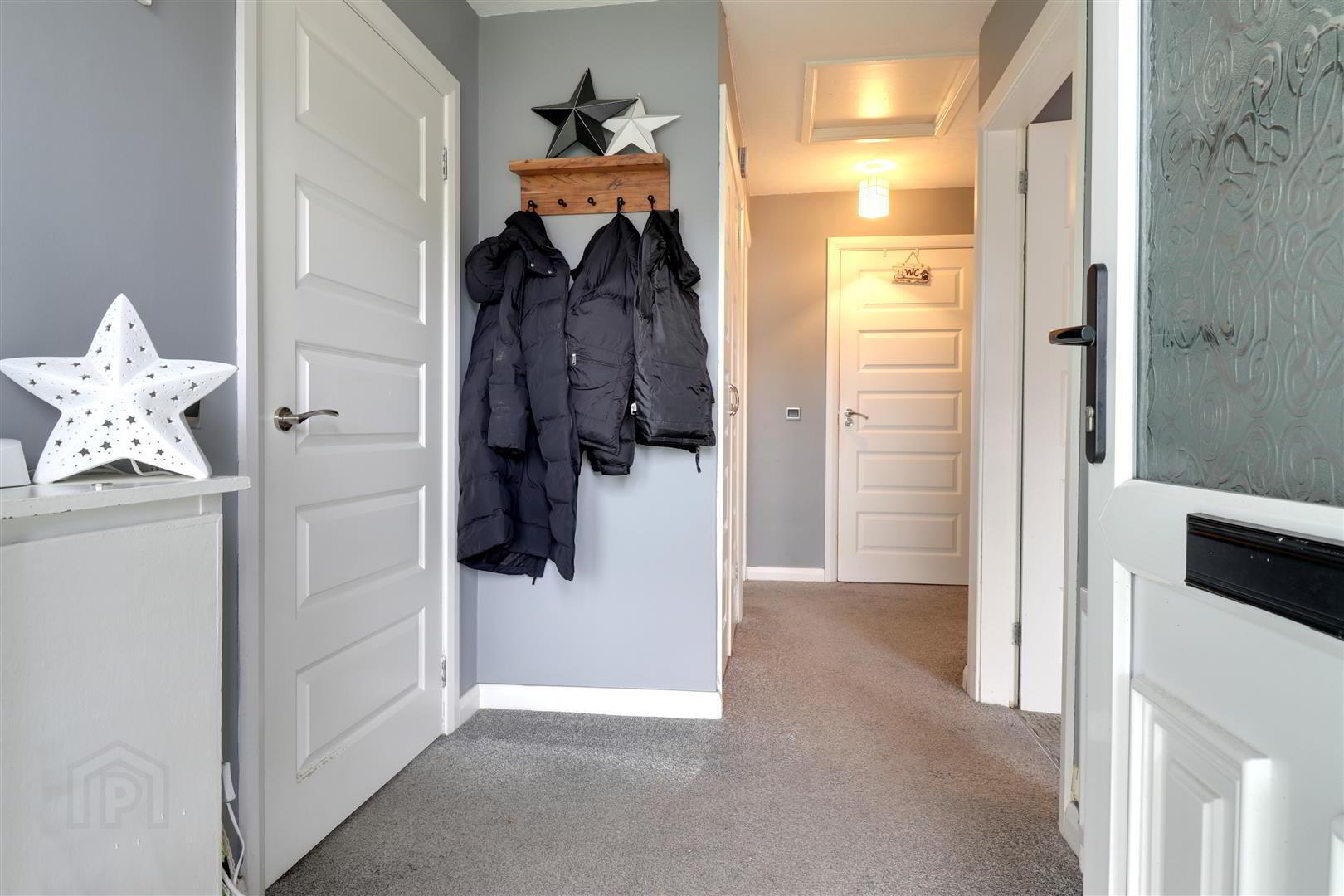 32 Meadow Park 2 of 14