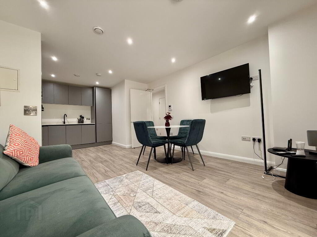 121 Coyles Place 4 of 8