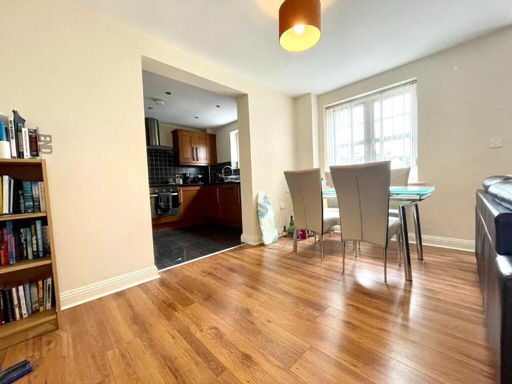 Forest House, 72 Beech Heights 3 of 8