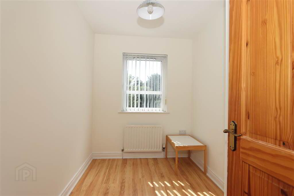 22 East Street Court 15 of 18
