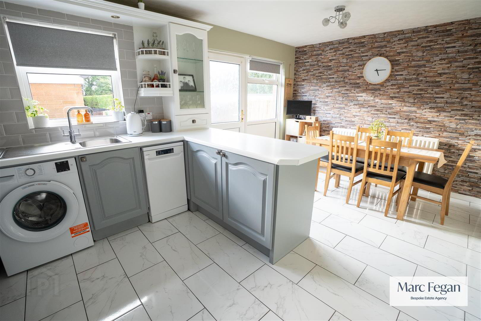 144 Pinebank 9 of 42