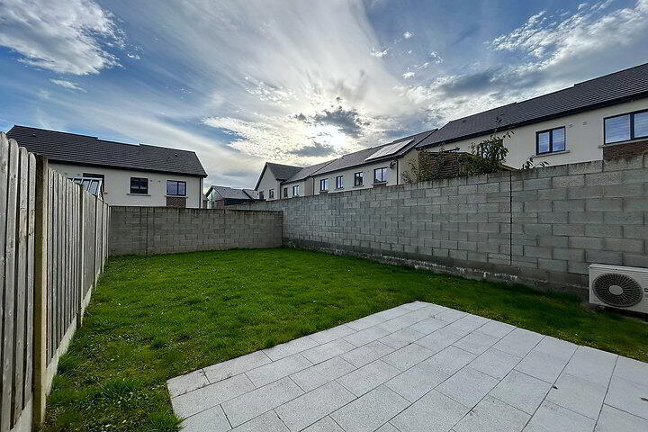 42 Linenfield Crescent 10 of 16
