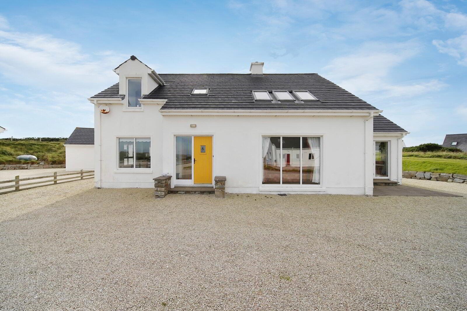6 The Moorings 1 of 62