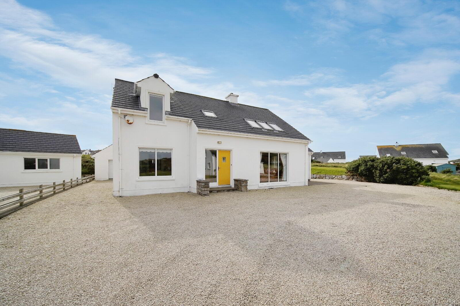6 The Moorings 2 of 62