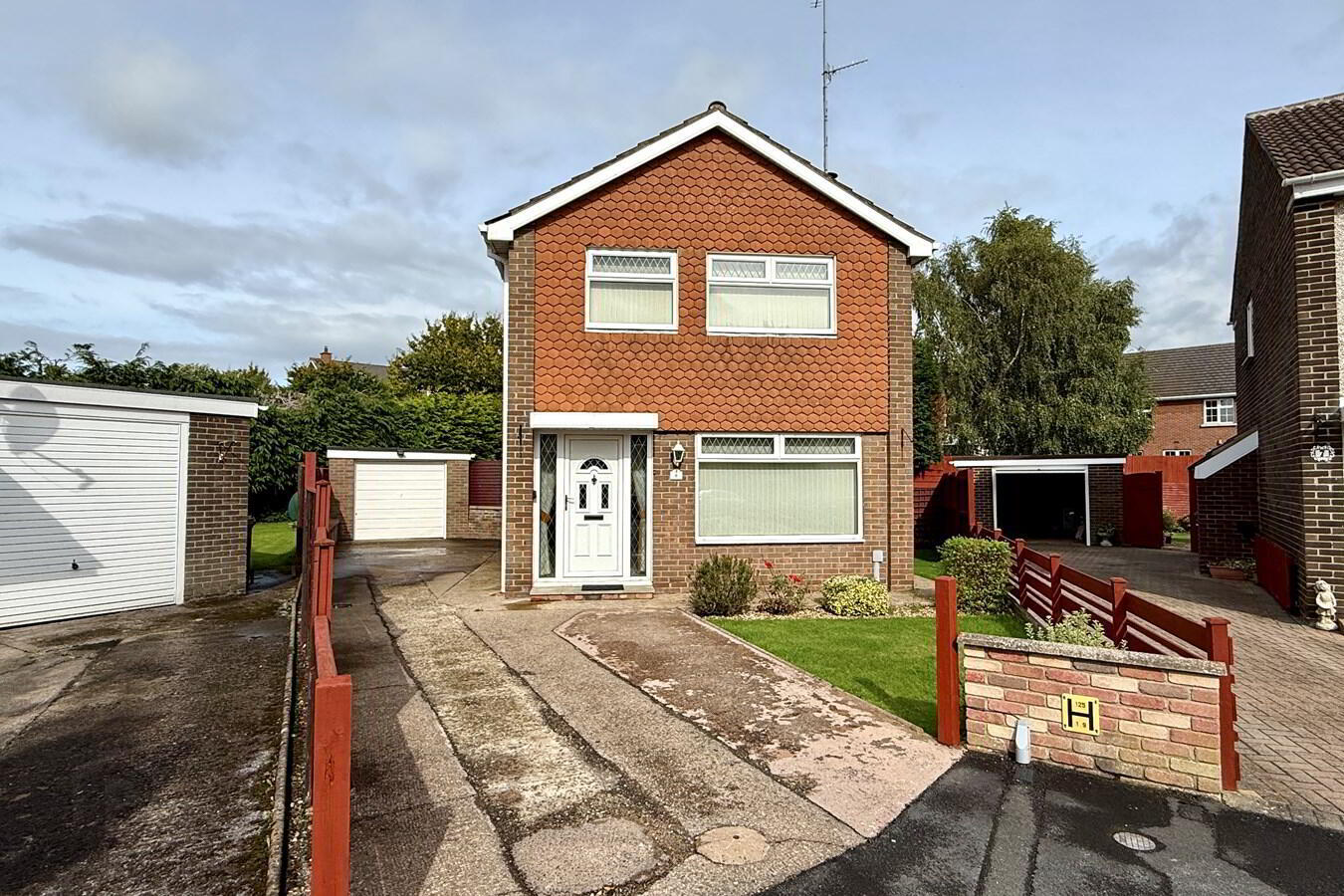6 Killycomain Close 1 of 17