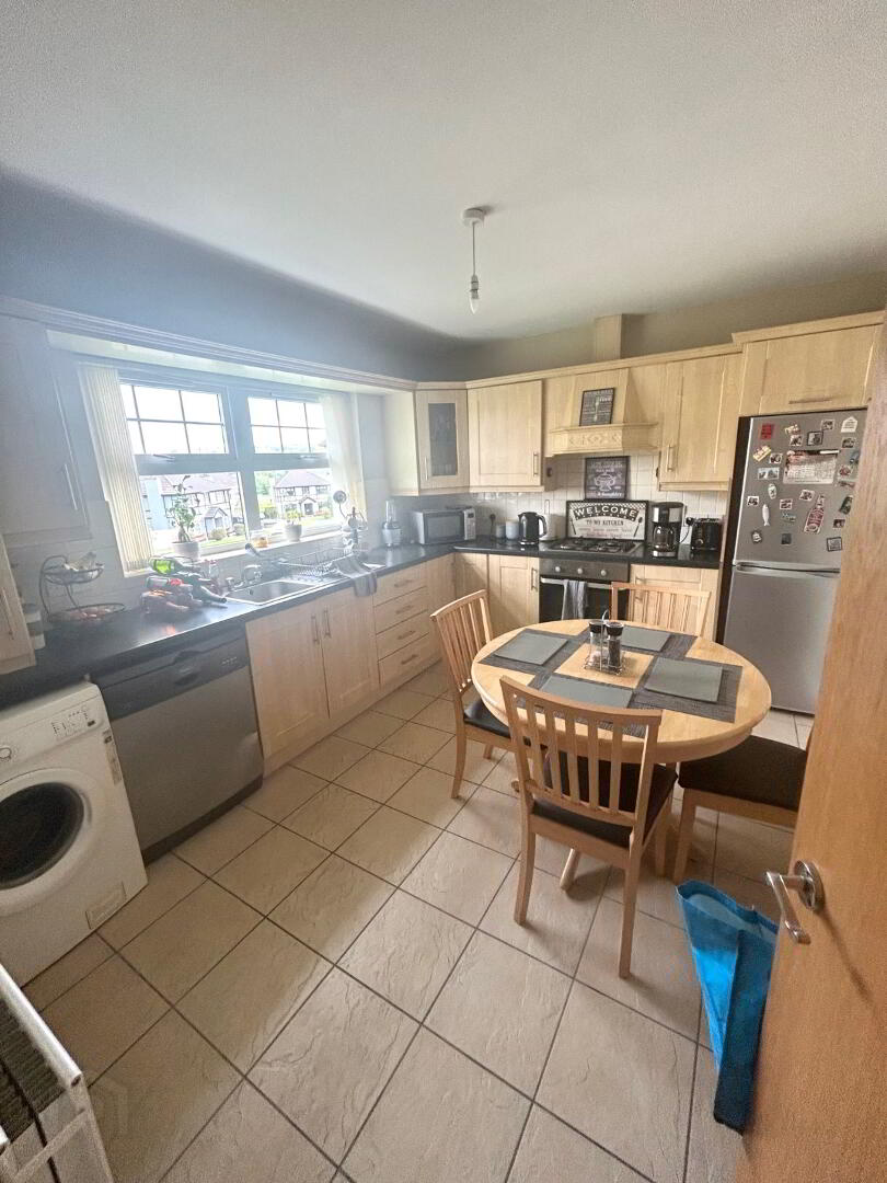 17 Oakfield Mews 6 of 8