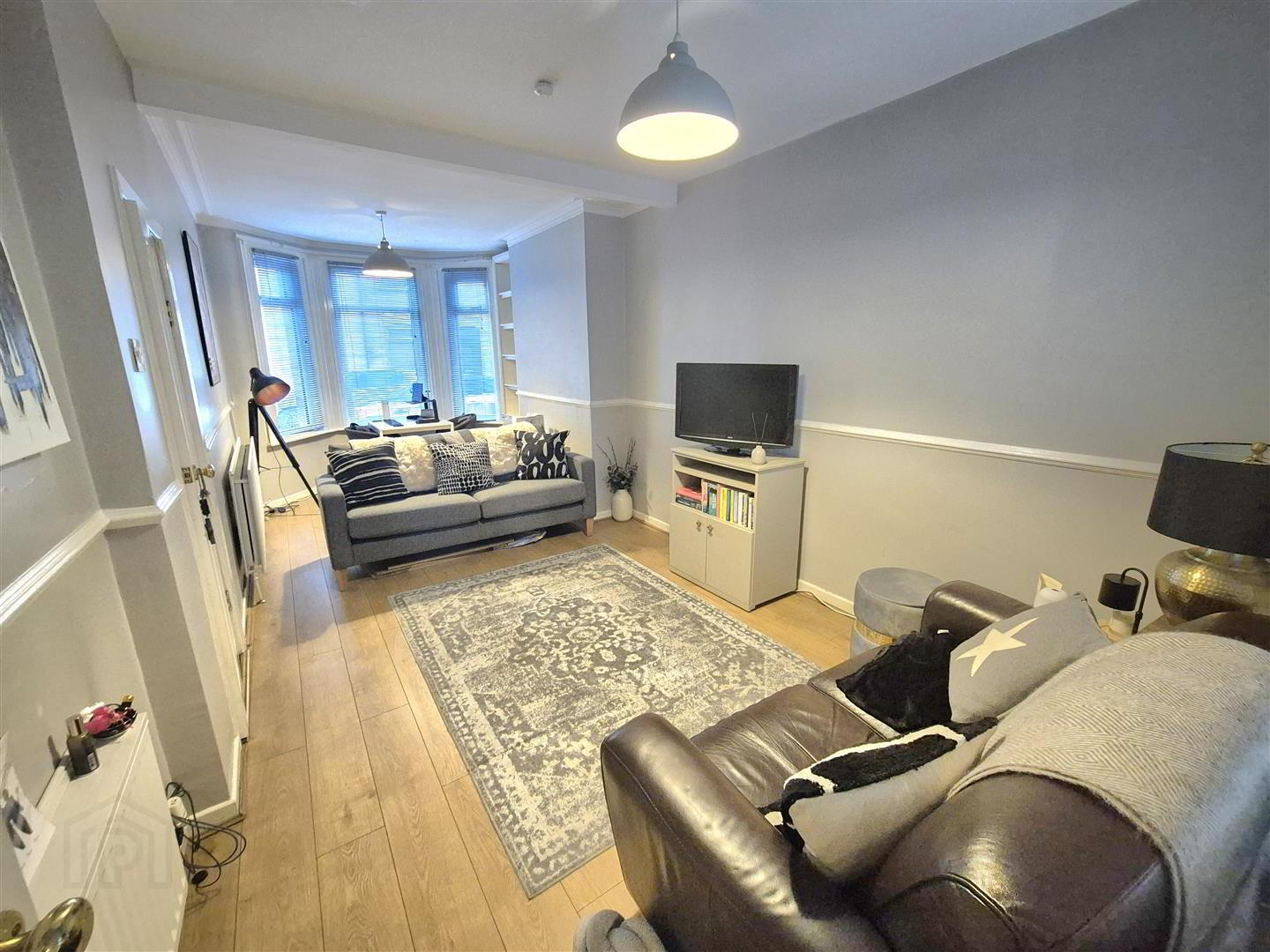 17 Sinclair Street 3 of 8
