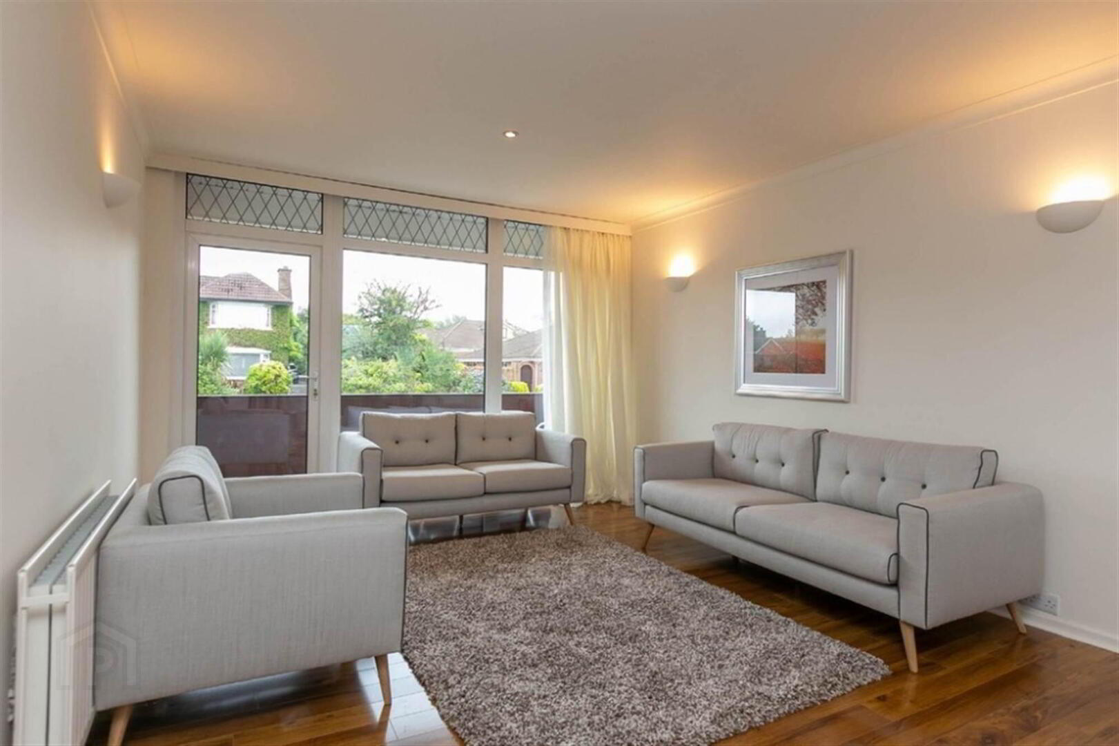 2, 33 Knightsbridge Park 4 of 13